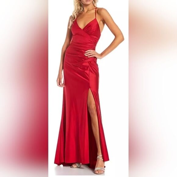 Xscape Ruched Corset Tie Back Trumpet Gown NWT size 10 Red - Picture 1 of 5